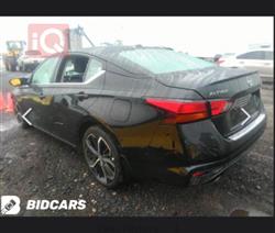 نيسان ألتيما